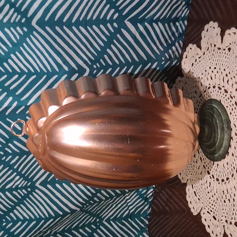 Vintage Copper Mold - Picture 3 of 6